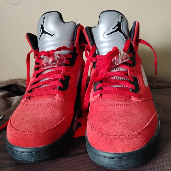 Jordan 5 Size 10 - Picture 7 of 9